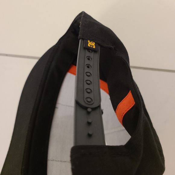 DC Shoes Adjustable Hat - Picture 10 of 11